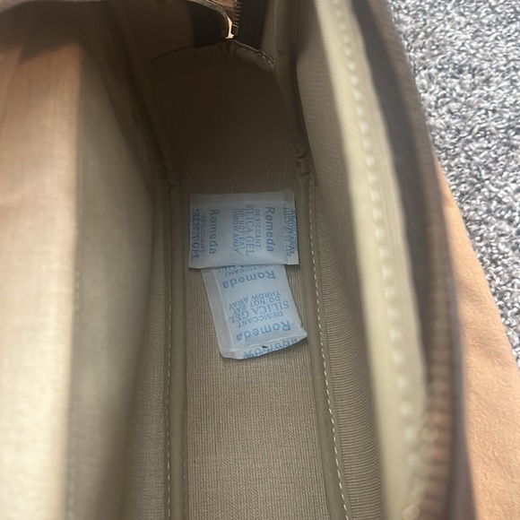 Authentic Louis Vuitton Reporter bag - Picture 8 of 10